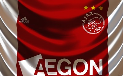 FB体育热评-居莱尔帽子戏法登顶头条